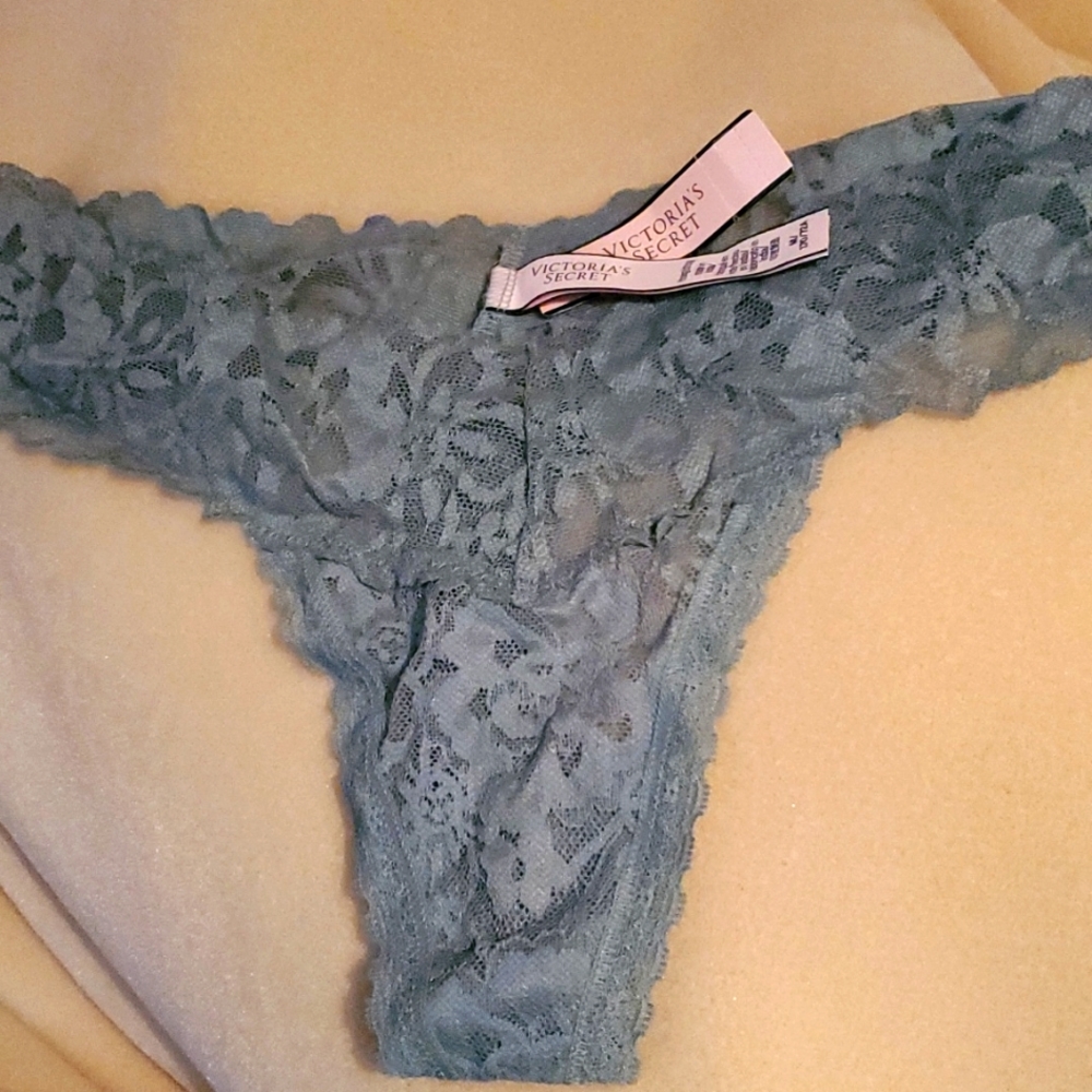VS lace thong